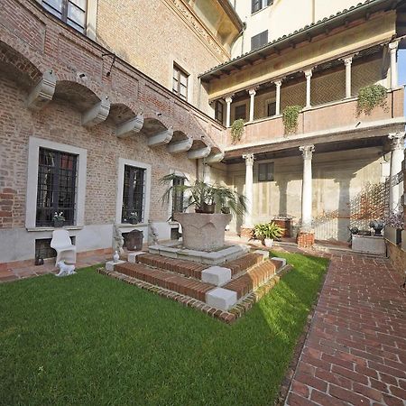 Foresteria Palazzo Guazzoni Zaccaria Cremona Eksteriør billede