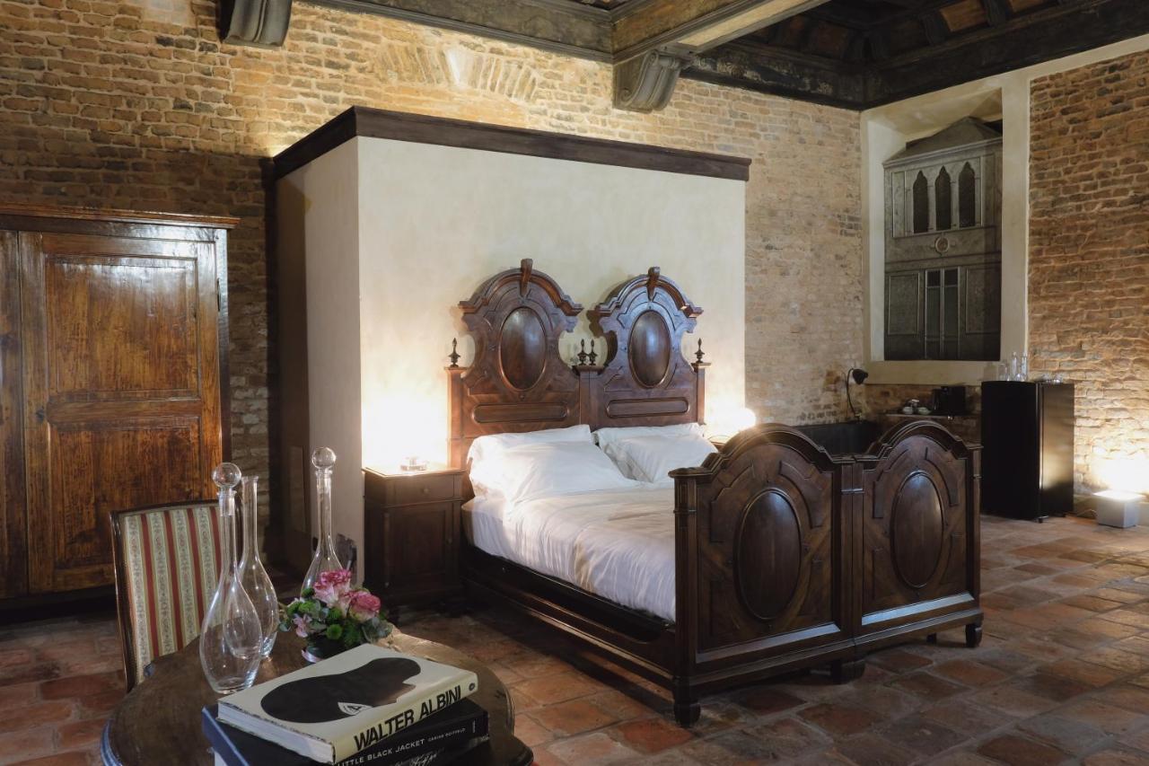 Foresteria Palazzo Guazzoni Zaccaria Cremona Eksteriør billede