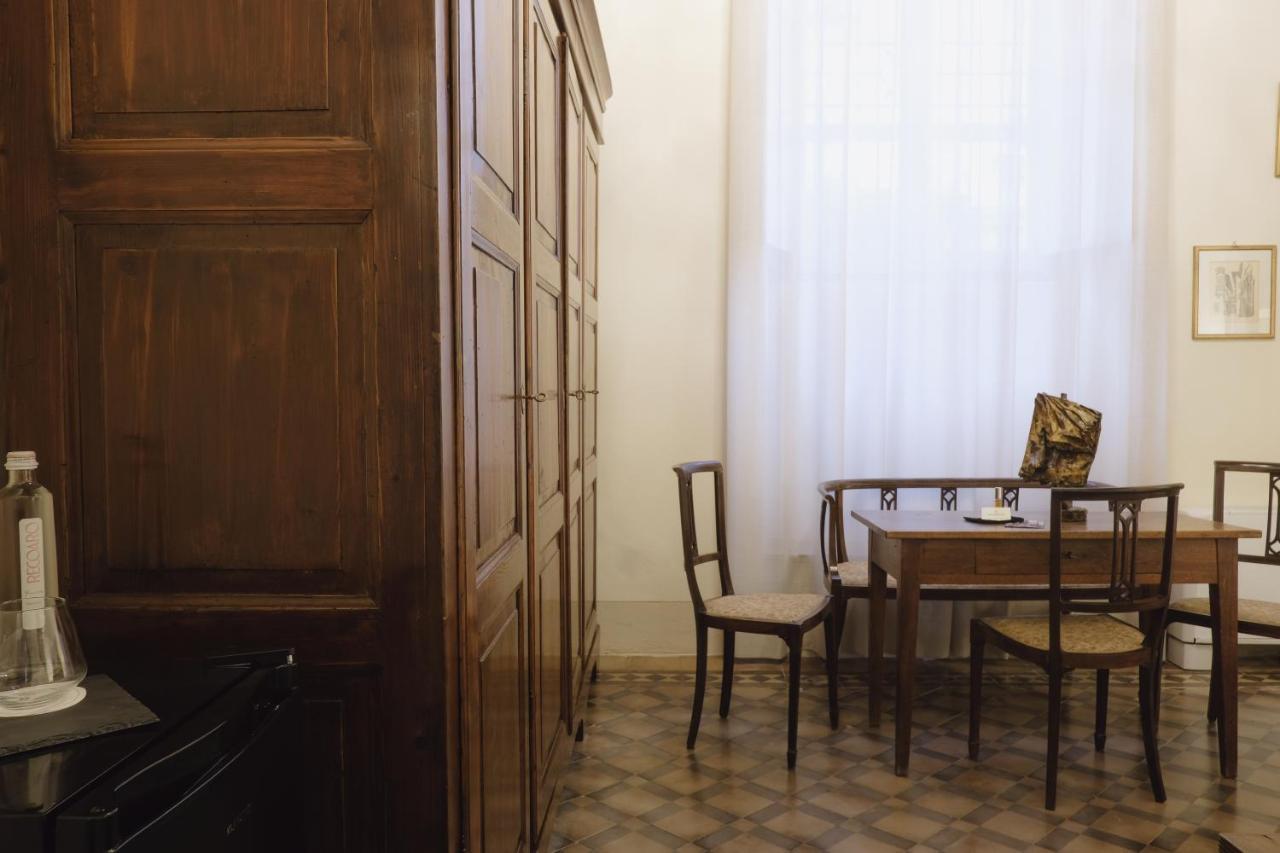 Foresteria Palazzo Guazzoni Zaccaria Cremona Eksteriør billede