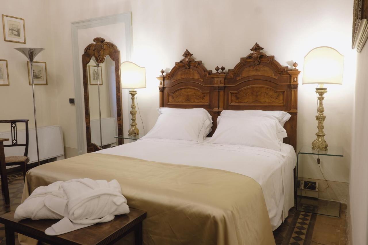 Foresteria Palazzo Guazzoni Zaccaria Cremona Eksteriør billede
